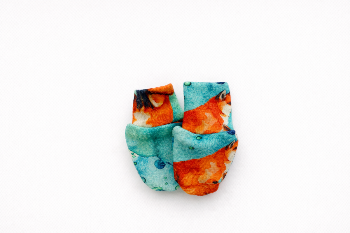 Limited Edition 1 Pair Newborn Merino Wool Scratch Mittens | Fox Tales